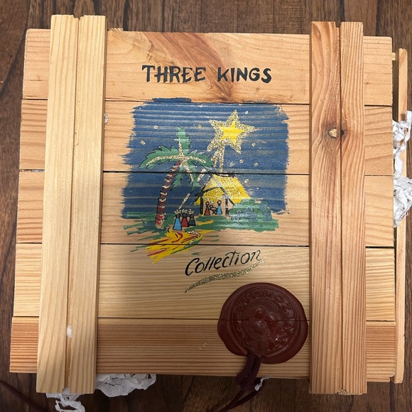 Kurt S Adler, Inc “Three Kings” Handblown glass ornaments - Picture 2 of 4